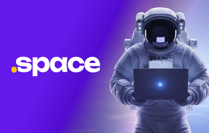 Beanspruche Deine Kostenlose .SPACE-Domain — Deine Diesen Juli